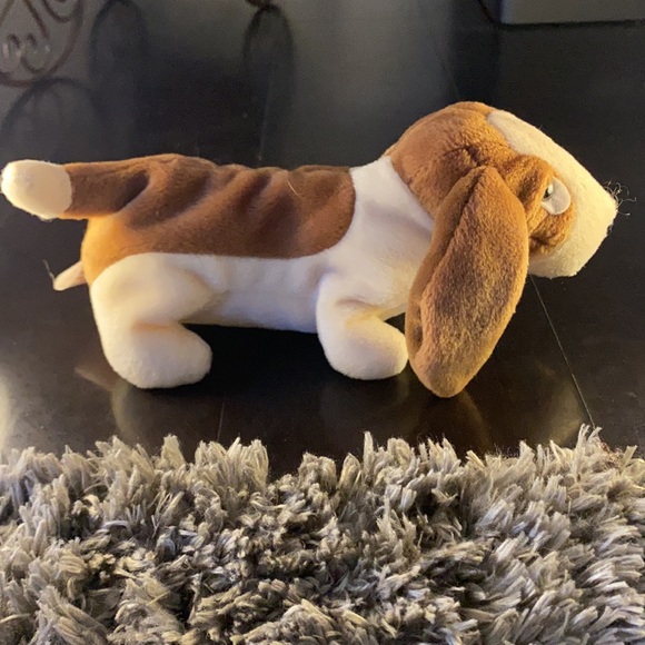 TRACKER THE BASSET HOUND & FETCH *RETIRED AND RARE TY BEANIE BABYS* - Picture 9 of 9